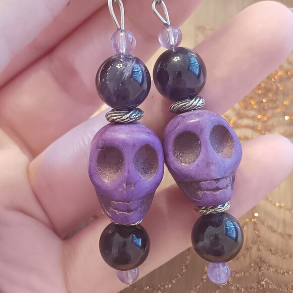 Handmade Skull Amethyst Earrings - Picture 4 of 4